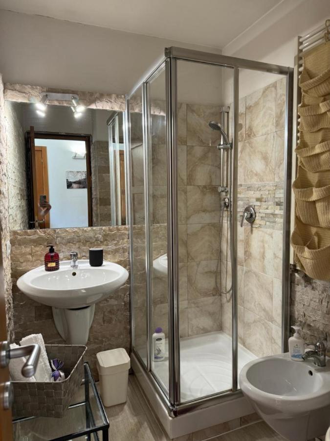 Mila House Hotell Rom Exteriör bild